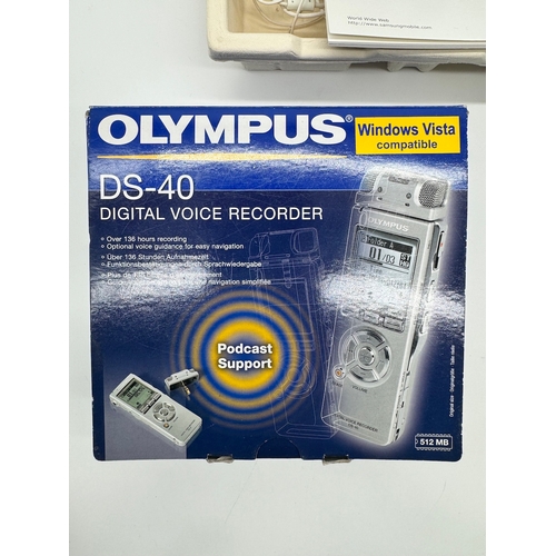 223 - Olympus DS 40 Voice recorder + Samsung SGH - F300 Music player / mobile phone