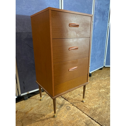 390 - Mid century three drawer narrow chest of drawers. 

Dimensions - 18