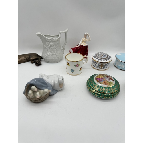 51 - Collection of ceramics including Lladro, Mintons, Royal Doulton, trinket boxes + others