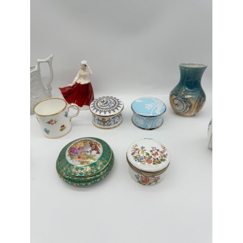 51 - Collection of ceramics including Lladro, Mintons, Royal Doulton, trinket boxes + others