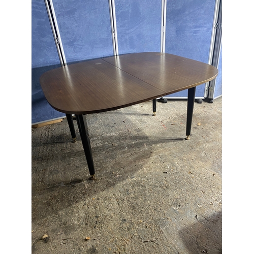 433 - Mid century E Gomme G Plan extendable table with four chairs. 

Please see images for all dimensions... 