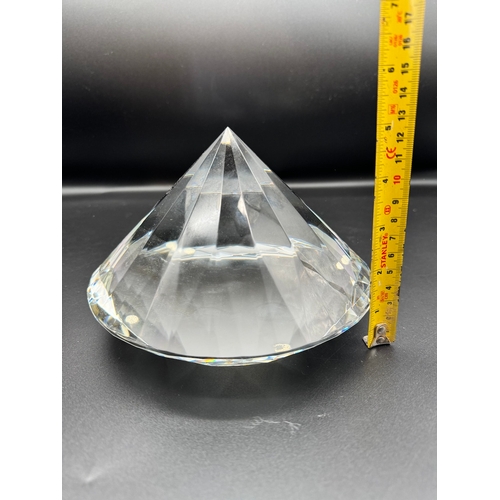 169A - Large Rosenthal Faceted Crystal in shape of brillant round diamond 16cm x 13cm