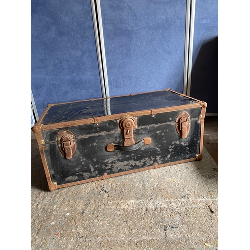 461 - Two Vintage travel trunks. 

Dimensions of largest in images for reference.