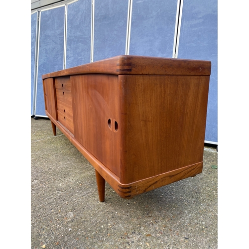 468 - Beautiful Danish Mid Century Teak Sideboard by W Klien for Bramin 

Dimensions - 88.5