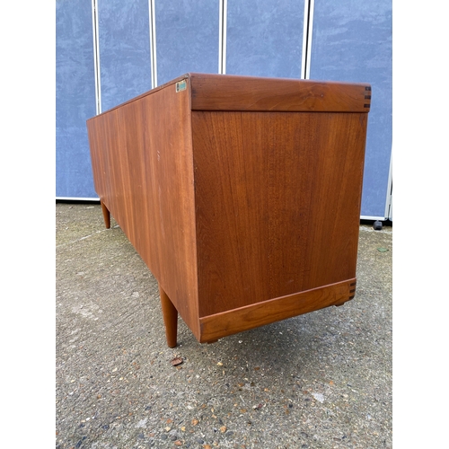 468 - Beautiful Danish Mid Century Teak Sideboard by W Klien for Bramin 

Dimensions - 88.5