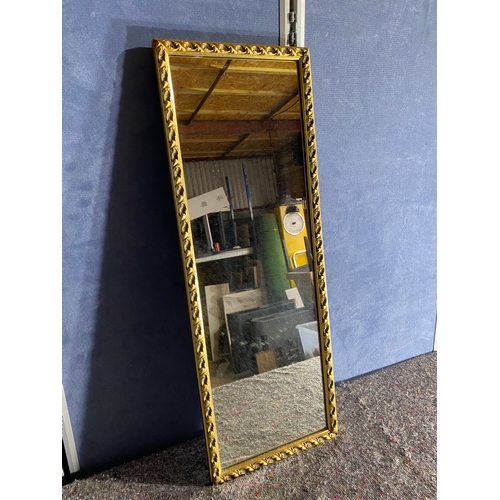 554 - Rectangular gilt framed mirror.