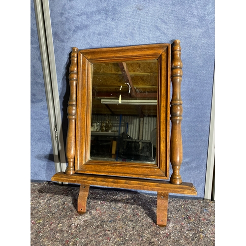 616 - Vintage single dressing table mirror with metal brackets. 

Dimensions - 18