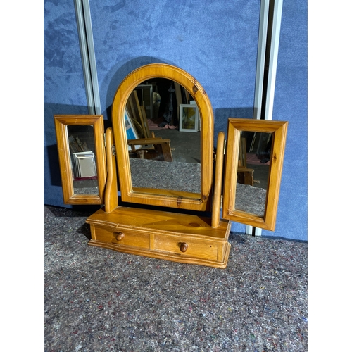 617 - Pine dressing table mirror with two small drawers. 

Dimensions - 29