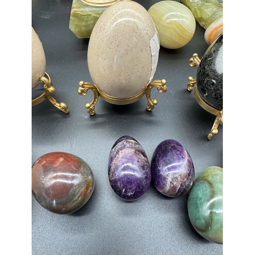 30 - Collection of polishes stone / marble eggs + Green Onyx ashtrays / lighter / box