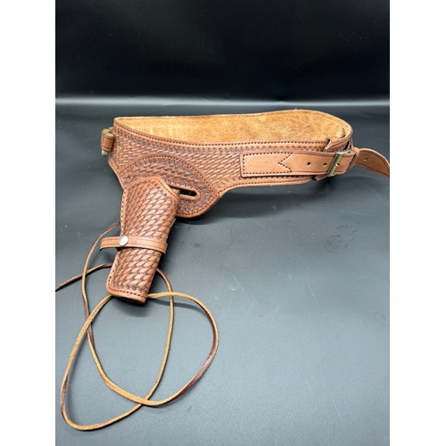 42 - Mexican Made Leather Gun Holster + Dummy Bullets