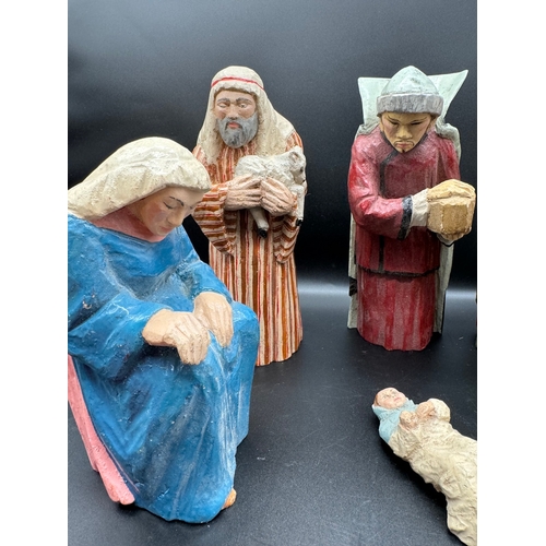 44 - Vintage Hand carved / Painted Birth of Jesus / Nativity Scene - 20cm