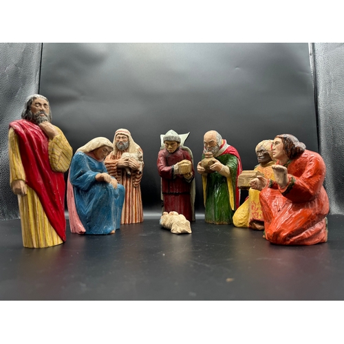 44 - Vintage Hand carved / Painted Birth of Jesus / Nativity Scene - 20cm