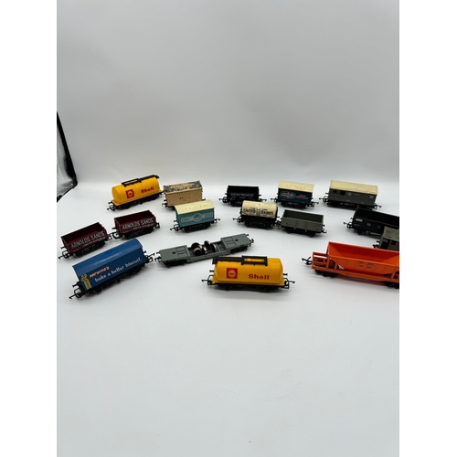 118 - Quantity of Hornby Railway Carts various advertisements