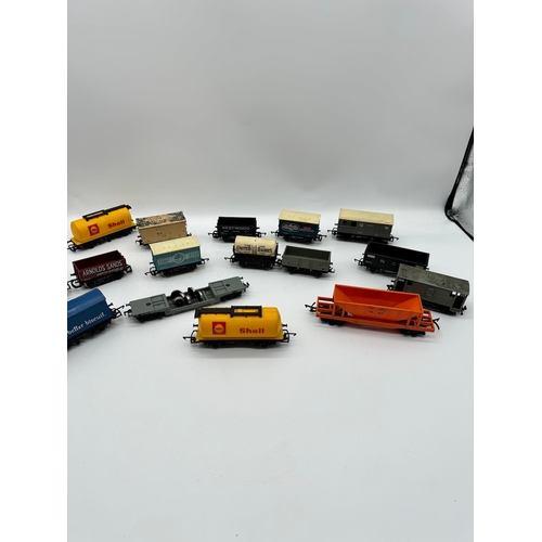 118 - Quantity of Hornby Railway Carts various advertisements