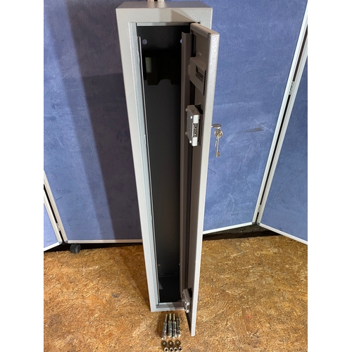 310 - Slimline Brattonsound engineering ltd metal gun safe with keys. 

Dimensions - 8.5