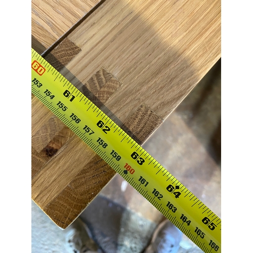 341 - Modern oak side board. 

Dimensions - 63