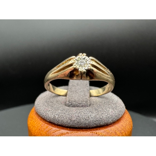 68 - 9ct Yellow Gold Solitaire Diamond Ring - Size - T - 2.8g