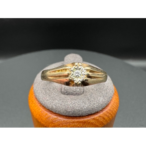 68 - 9ct Yellow Gold Solitaire Diamond Ring - Size - T - 2.8g