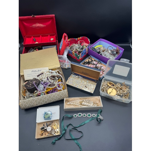 74 - Quantity of costume jewellery including necklaces, bracelets, cufflinks etc