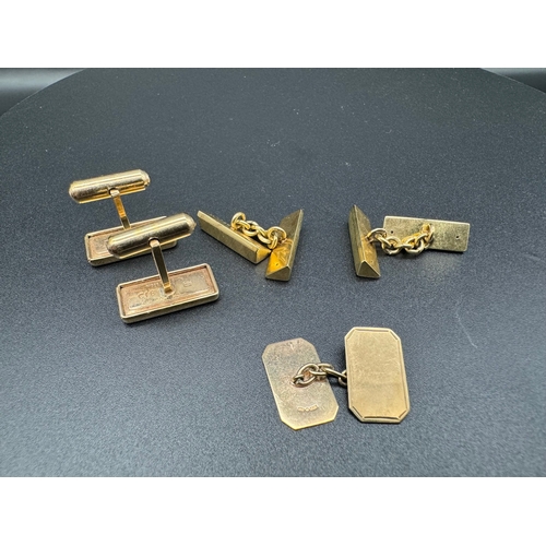 91 - 9ct yellow gold bar cufflinks, 9ct engraved cufflink + French CIB Gold plated cufflinks - 12.7g