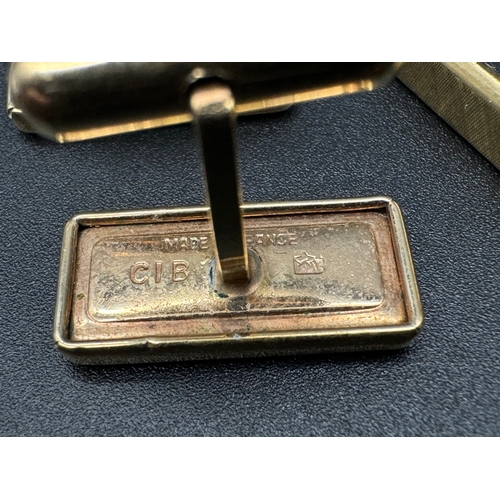 91 - 9ct yellow gold bar cufflinks, 9ct engraved cufflink + French CIB Gold plated cufflinks - 12.7g