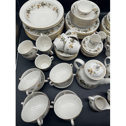 47 - Stunning 90 Piece Tea & Dinner Service Royal Doulton Larchmont Pattern - 8 person service