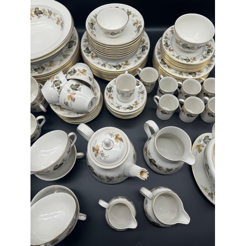 47 - Stunning 90 Piece Tea & Dinner Service Royal Doulton Larchmont Pattern - 8 person service