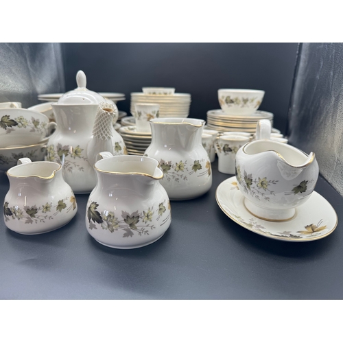 47 - Stunning 90 Piece Tea & Dinner Service Royal Doulton Larchmont Pattern - 8 person service