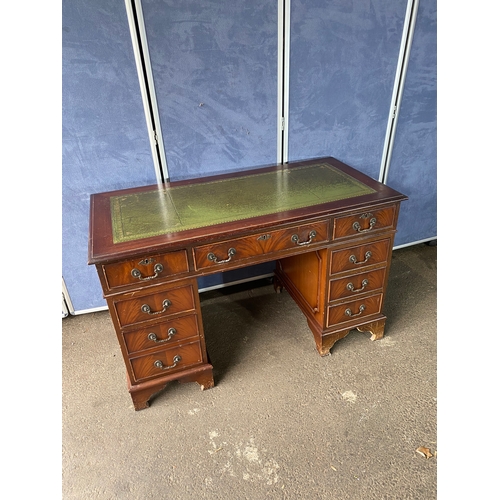 354 - Vintage mahogany partners / pedestal desk with green leather inlaid. 

Dimensions - 48