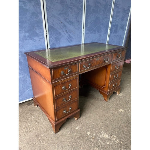 354 - Vintage mahogany partners / pedestal desk with green leather inlaid. 

Dimensions - 48