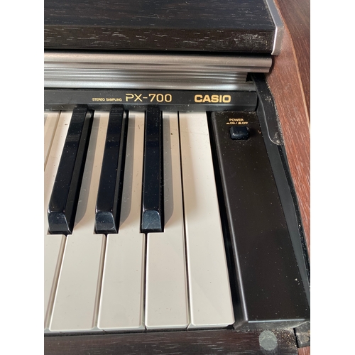 378 - Casio PX-700 electric keyboard.