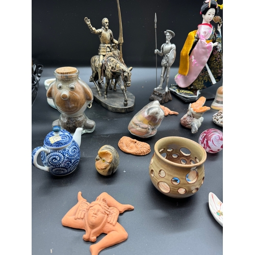 78 - Quantity of various ceramics and collectables