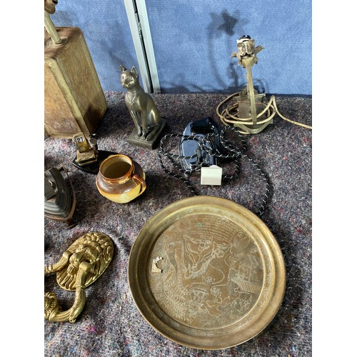 194 - Quantity of various miscellaneous metal collectables / Pottery & Tiles / Wall Light + two coloured g... 