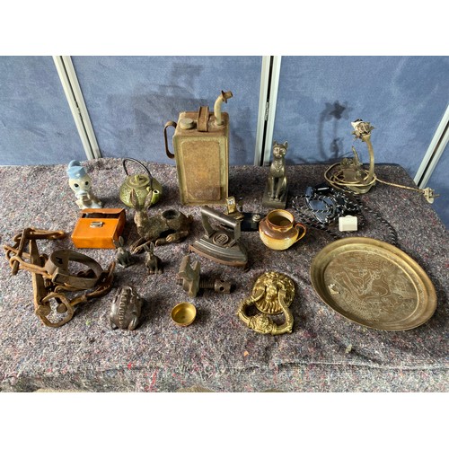 194 - Quantity of various miscellaneous metal collectables / Pottery & Tiles / Wall Light + two coloured g... 