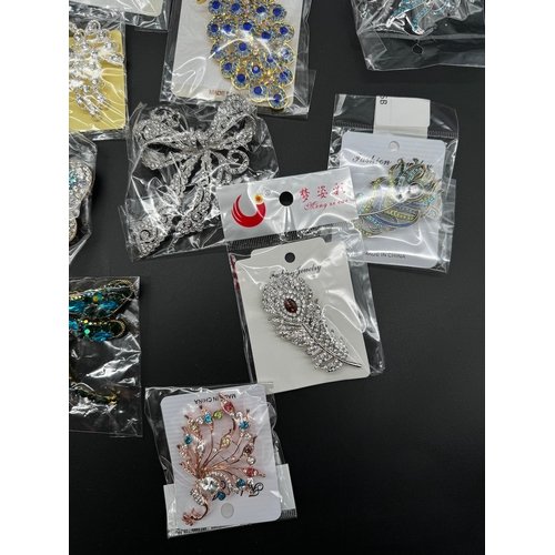 98 - Quantity of New Costume Jewellery Brooches