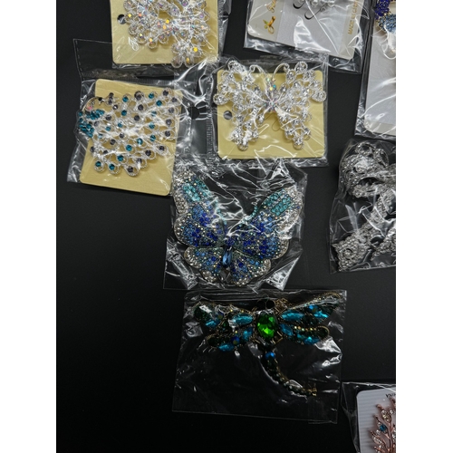 98 - Quantity of New Costume Jewellery Brooches