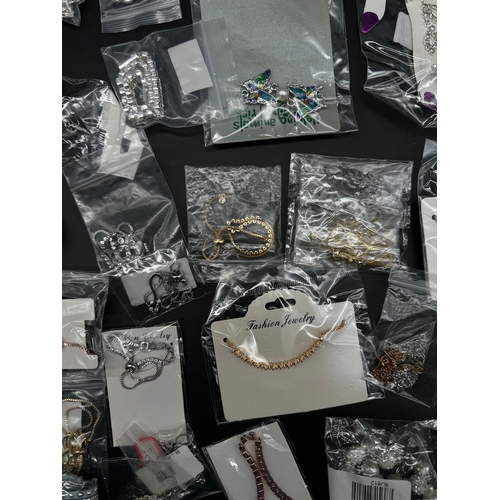 100 - Large quantity of new costume jewellery, bracelet, necklaces including 925 silver chains