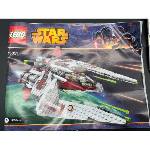 413 - Lego Star Wars 75051 with box , instructions + mini figures -