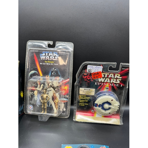 423 - Collection of 1990's Star Wars Merchandise - Ceramic Darth Vader Money Bank, C-3PO Keychain & Watch,... 