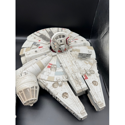 442 - Two Star Wars Millennium Action Toys