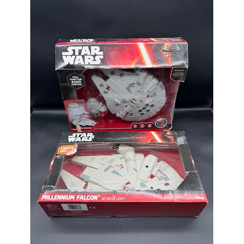 468 - Star Wars Radio Controlled Millennium Falcon + 3D Deco Light