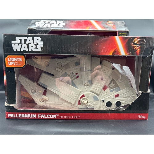 468 - Star Wars Radio Controlled Millennium Falcon + 3D Deco Light