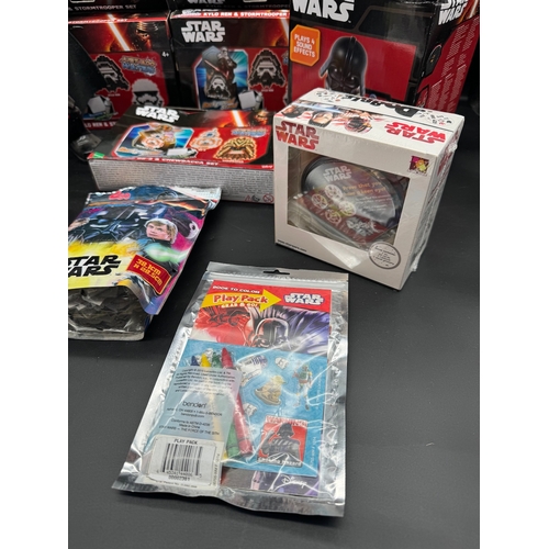 472 - Collection of Star Wars Collectables / Toys