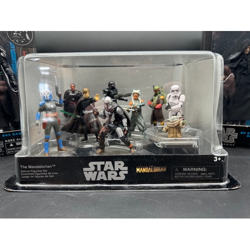 480 - Collection of Star Wars Figures The Mandalorian Deluxe Figurine Set, The Black Series Emperor Palpat... 