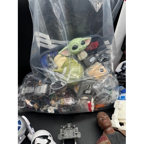 503 - Collection of various Stars Wars Action Figures / Toys / Collectables