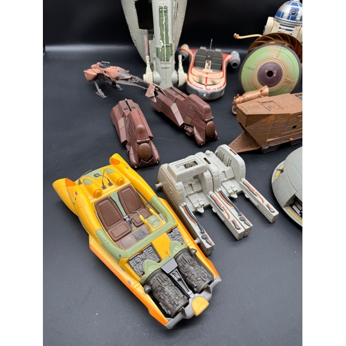 506 - Collection of Vintage 1980-2000 Star Wars Fighters / Transports including 1981 Kenner Slave 1 + R2 D... 