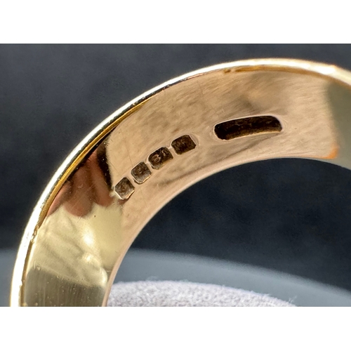 135 - 18ct Yellow Gold Thick Wedding Band - 7.2g Size between O-P