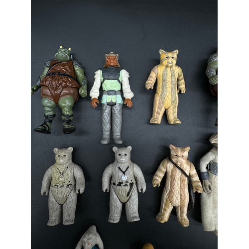 486 - 19 x 1983 Kenner Star Wars Action Figures