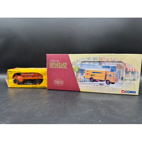 162 - A collection of Corgi Classics Commercial Vehicles / Tankers + METOSUL MERCEDES BENZ 1113 - CAMIAO C... 