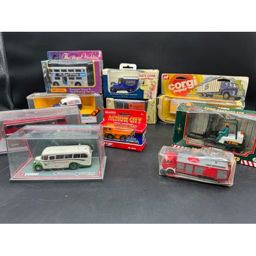 168 - A collection of Corgi Original Omnibus, Corgi Classics / Super, Matchbox, Days Gone + other busses /... 